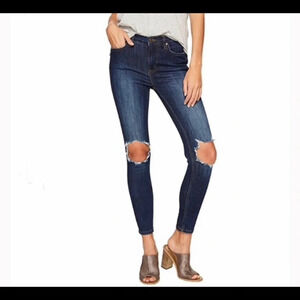 NWT Free People Skinny Busted Knee Jean